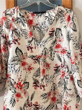 ZARA 100% Linen Floral Boho Blouse Size XS